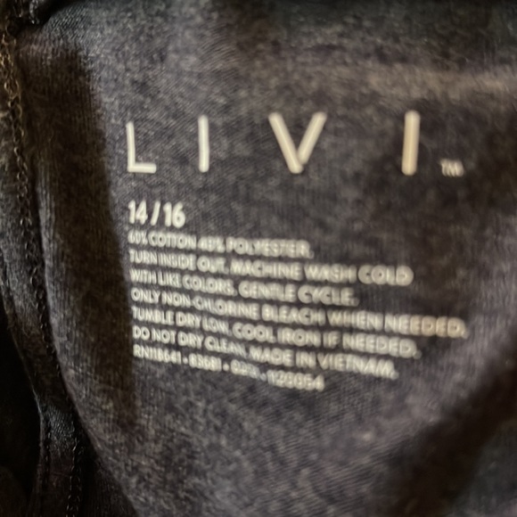 Lane Bryant Livi tshirt - Picture 4 of 4